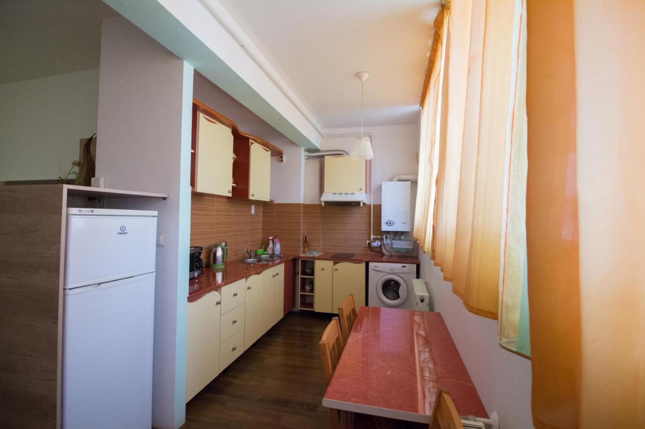 Intim Studio Flat Αράντ Εξωτερικό φωτογραφία